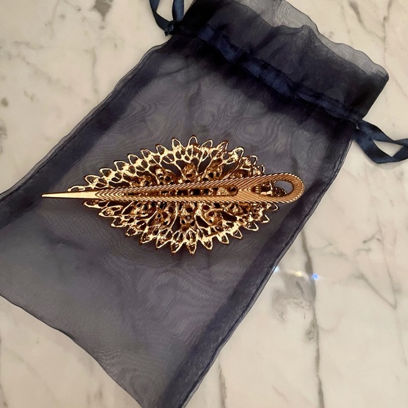 Bejeweled Alligator Hair clip - Picture 3 of 3